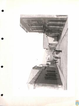 052