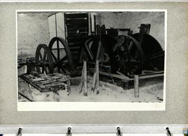 052